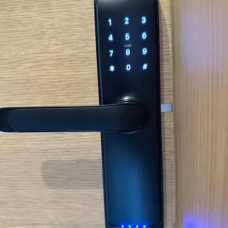 Ξενοδοχείο Gazda Hotel&restaurant - Self Chek-in 3*