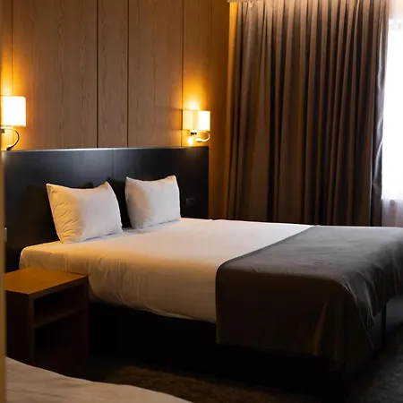 Ξενοδοχείο Gazda Hotel&restaurant - Self Chek-in 3*