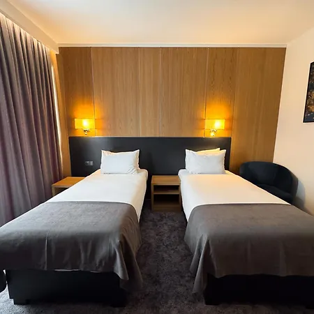 Gazda Hotel&restaurant - Self Chek-in Ξενοδοχείο 3*