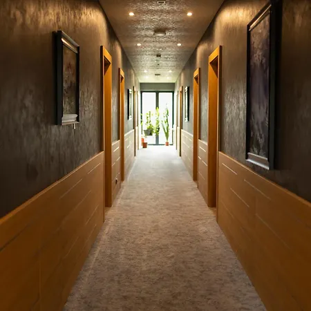 Ξενοδοχείο Gazda Hotel&restaurant - Self Chek-in Jesenice (Pribram)