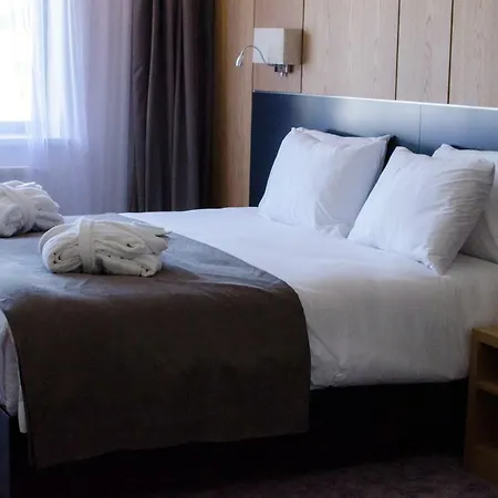 Gazda Hotel&restaurant - Self Chek-in Ξενοδοχείο Jesenice (Pribram)